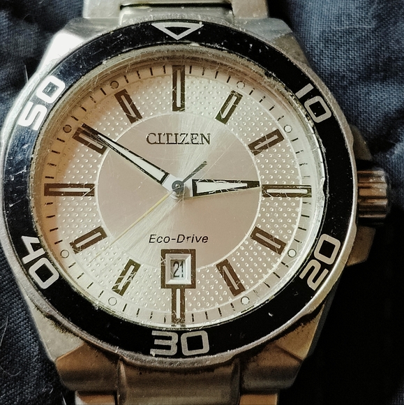 CITIZEN ECO DRIVE WATCH (Rechargeable) - Picture 2 of 7